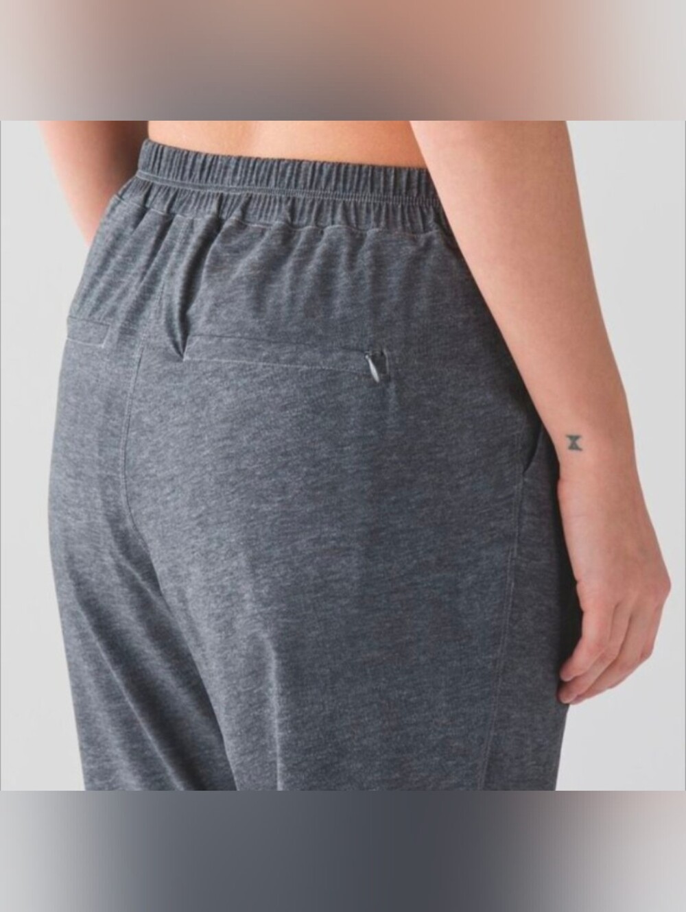 Lululemon Keepsake Grey Studio Pleated Jogger Pant - Size 8 - Picture 2 of 7